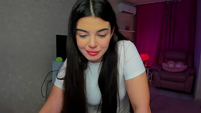 Chat +18 de AlluringAriel ao vivo