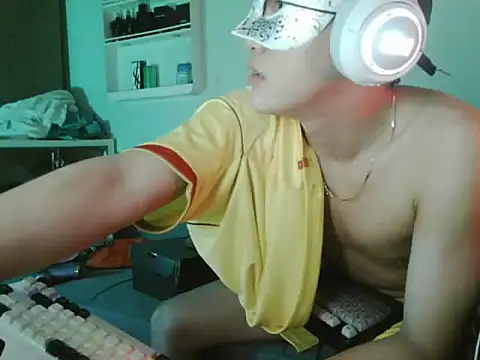 boyhigh1997's Live XXX Chat