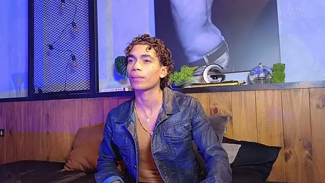 AlanCutee Live XXX Chat