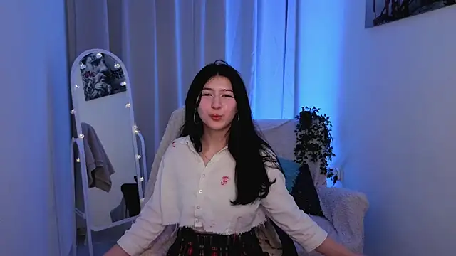 HanamiCei: онлайн-секс-чат