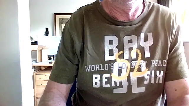 دردشة HotLucas66 الجنسية المباشرة