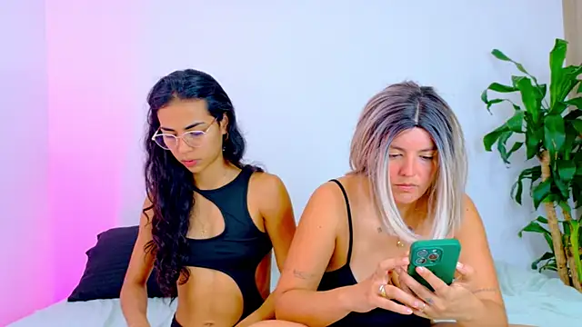 kimandlu Adlı Modelin Canlı XXX Sohbeti