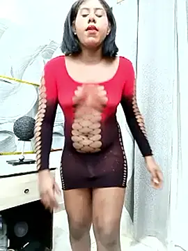 Pokazy przed kamerką – CamilosaOrtega