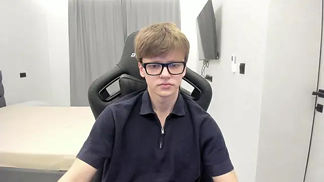 Webkamerová show bonekoambalabu