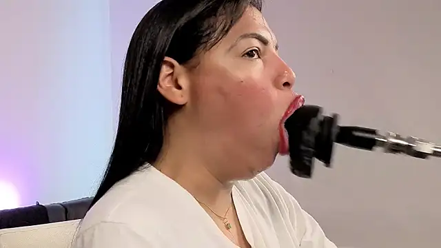 Anabel693's Webcam Show