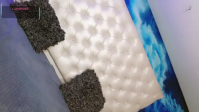 Milla_Star_ Chat XXX in diretta