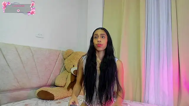 misty_noire Show in webcam