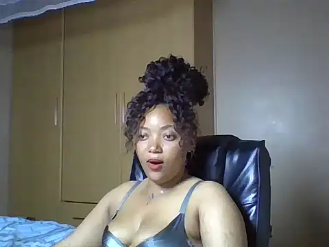 queenbebony Chat XXX in diretta