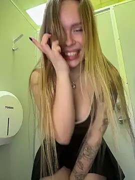 Liza_risky Chat XXX live