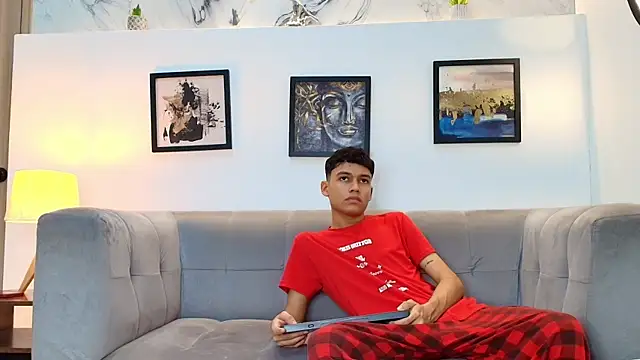 Chat +18 de PRETTY_FEM ao vivo