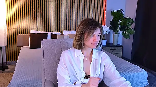 EmeraldGlow's Live XXX Chat