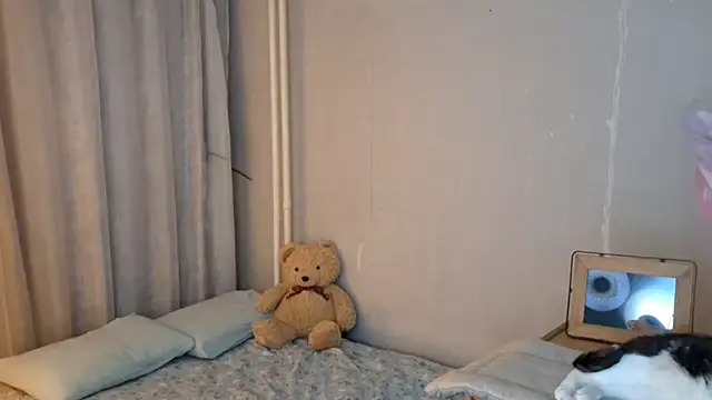 MiaTemptress' Live XXX Chat