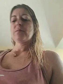 NikkiBlisss Chat XXX in diretta