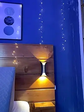 Онлайн чат XXX mahia_queen