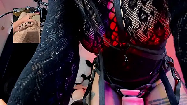 Chat XXX ao vivo de deborah_tatto