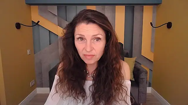 Chat +18 de EllaLong ao vivo