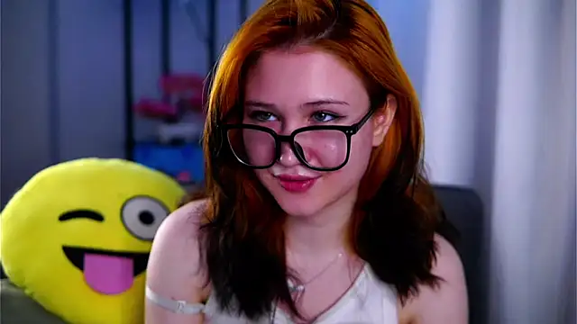 Chat +18 de TemikaAltvater ao vivo