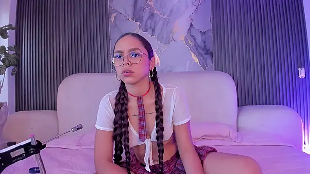 CarolineFyre's Live XXX Chat