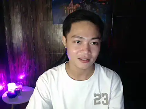 hotzachery's Webcam Show