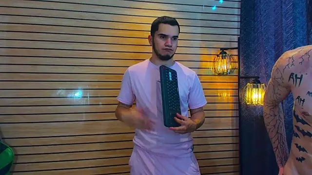 Show de TheBatMansion na webcam