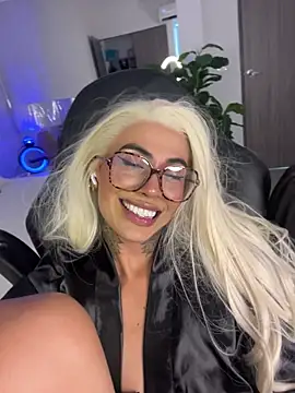 miss_tatiana_ élő XXX-chatje