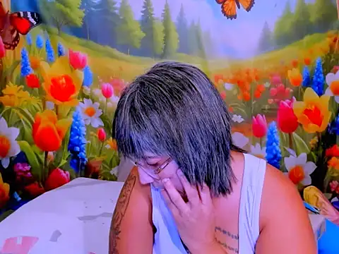 indianroxy: απευθείας συνομιλία ΧΧΧ