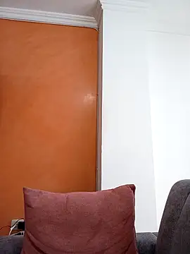 XXX chat uživo modela charlotte_milf30