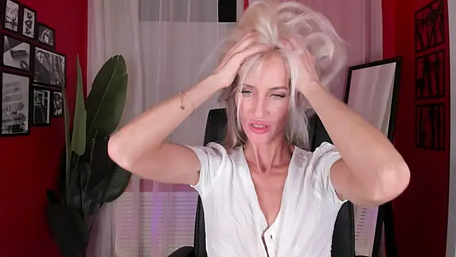 CindySw 即時 XXX 聊天