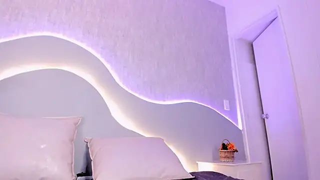 CannelaSmith Live XXX-chat