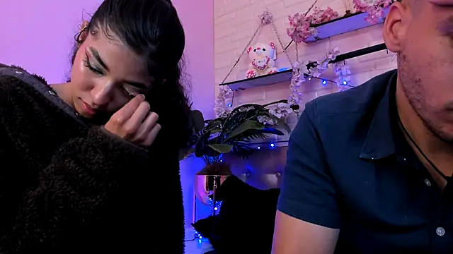 Czat XXX na żywo – Aronandmoli69