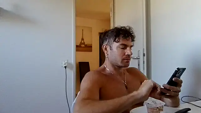 alpha-hunk Chat XXX live