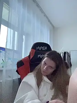 MaryHiggins Adlı Modelin Canlı XXX Sohbeti