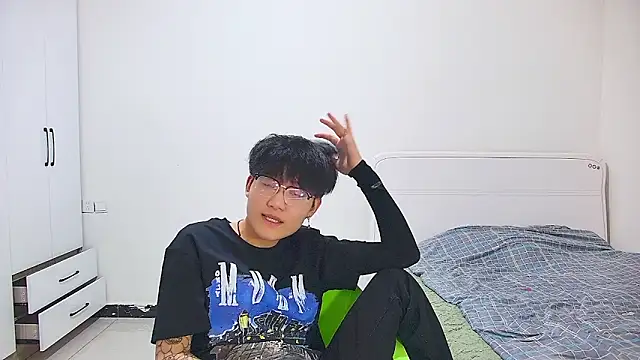 KK-cuteboy Webcam Show