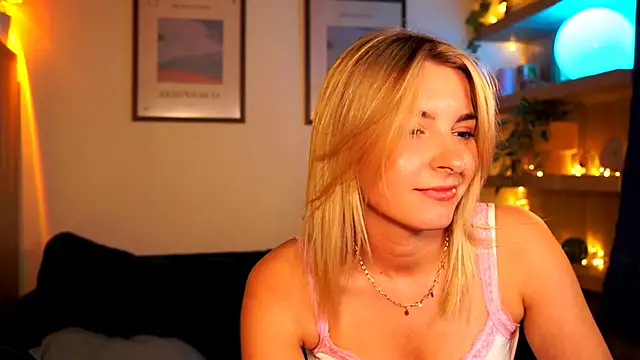 Chat XXX en directo de tiny_pixieee