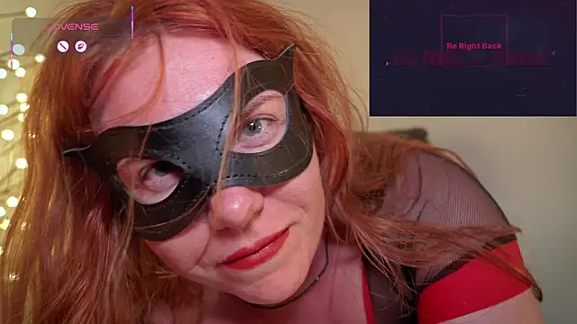 GingerAleMILFのライブXXXチャット