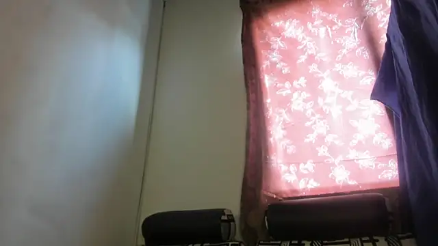 Nathaly_love96 Adlı Modelin Canlı XXX Sohbeti