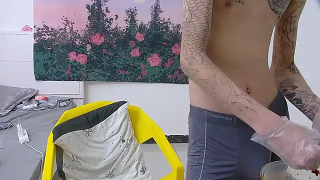 paofu-001's Live XXX Chat