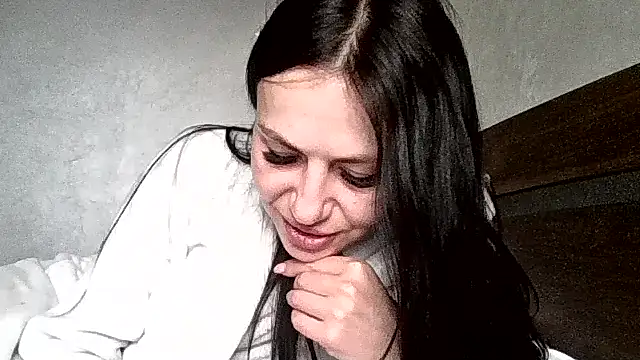 JulianaGold1 Chat XXX in diretta