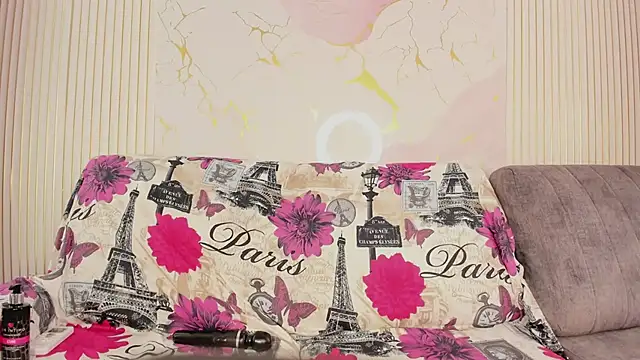 Živý XXX chat NhoanBrunette