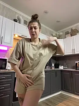 RussianGirls_のライブXXXチャット