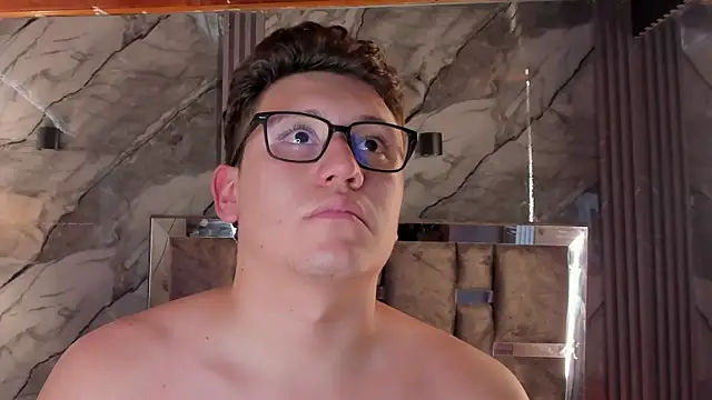 Manson_and_ZoeのライブXXXチャット