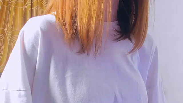 Pokazy przed kamerką – JanelleTeklu