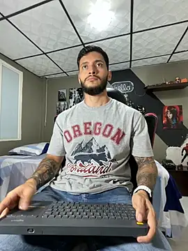 marcel_crawford96 élő XXX-chatje