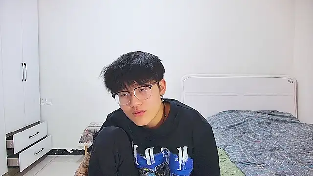 KK-cuteboy: вебкам-шоу