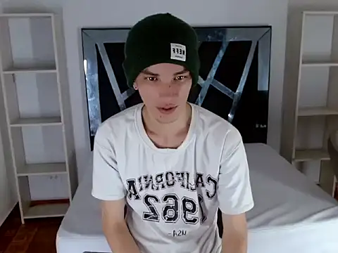 sora_jun: онлайн-секс-чат