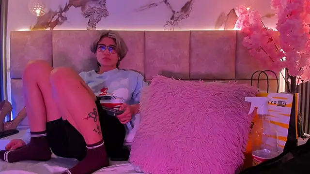 ChaeyounngDae 网络视讯表演