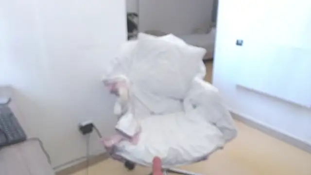 MIYESSI 现场XXX聊天