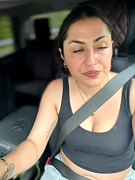 Czat XXX na żywo – YourQueen18