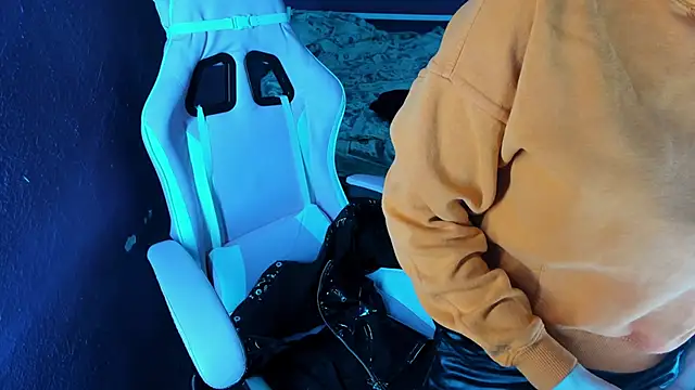 Lika8234's Webcam Show