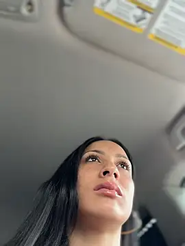 FerrariFrench – Naživo XXX chat